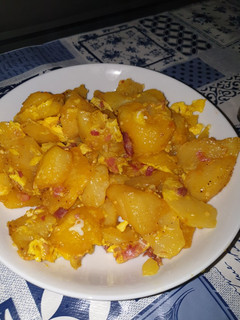 Una foto de Revuelto de patatas