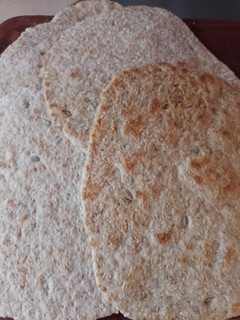 Una foto de Pan con salvado y semillas en sartén 💚