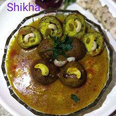 A picture of Khoya stuffed delights.