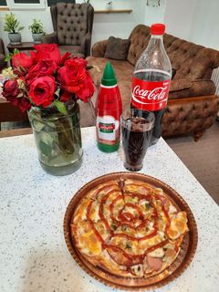 عکسی از دستور پیتزا پپرونی