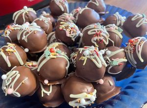 Cake pop golyó recept fotója