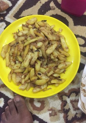 A picture of Chips with eggs.