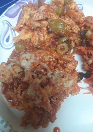 A picture of Chicken Simmered in Tomatoes and Leeks.