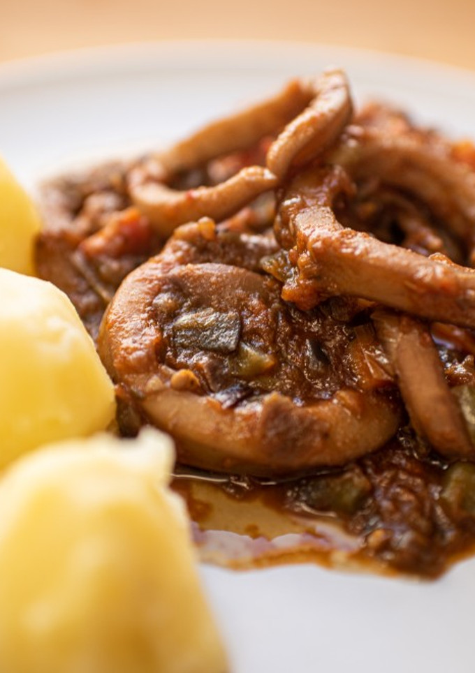 Una foto de Calamares en salsa