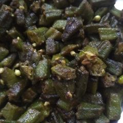 A picture of Lady's finger sabji.