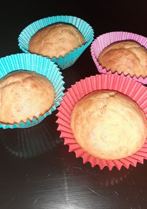 A picture of Banana muffins 😋.