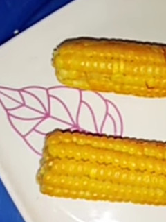 A picture of Cooked maize.
