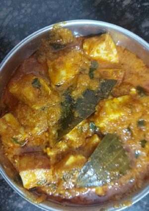 A picture of Paneer Butter Masala.