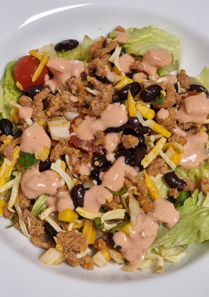 Una foto de Ensalada de ternera "estilo tacos"