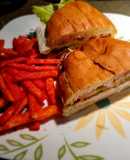 Sándwich de pechuga de pollo a la parrilla