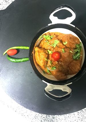 A picture of Chicken Tikka Masala.