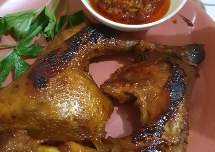 Bagaimana Membuat Ayam Bakar Wong Solo Anti Gagal