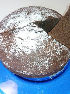 Una foto de Bizcocho de chocolate casero