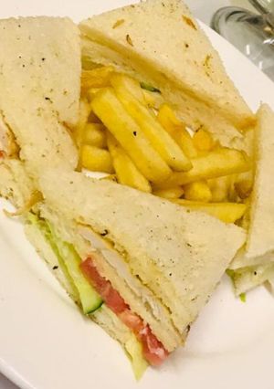 A picture of Grilled chicken sandwich.