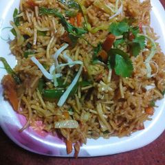 A picture of Noodles Schezwan Rice.