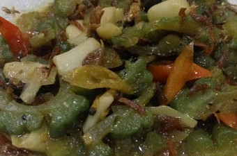 Resep Oseng Pare Teri Pedas yang Sempurna