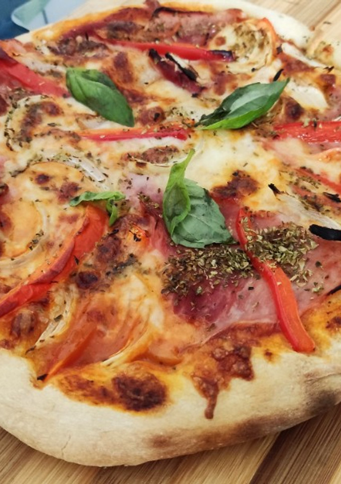 Una foto de Masa de pizza fácil con prefermento poolish