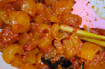 Cara Gampang Menyiapkan Oseng kikil mercon balado Anti Gagal