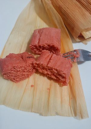 Una foto de Tamales de fresa 🍓 paso a paso