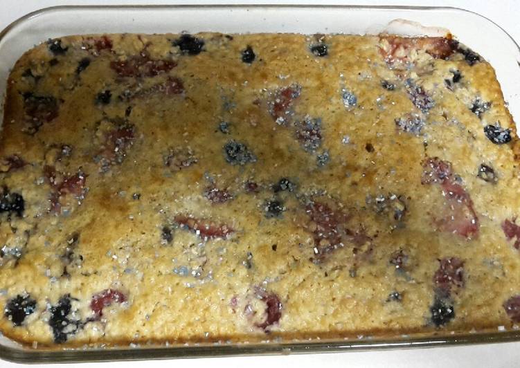 Recipe of Ultimate Oatmeal Berry Breakfast Cake