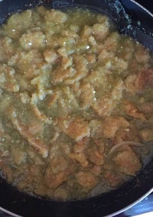 Una foto de Chicharrón en salsa verde