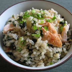 Salmon & Wakame Mazegohan A picture of Salmon & Wakame Mazegohan.