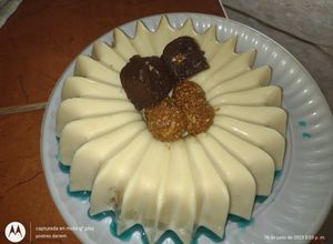 Una foto de Gelatina rellena de gansito