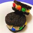 Oreo sandwich - Παγωτό με M&Ms