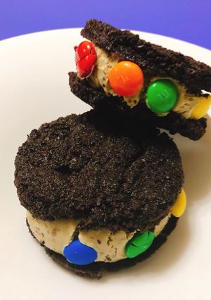 Φωτογραφία της συνταγής Oreo sandwich - Παγωτό με M&Ms
