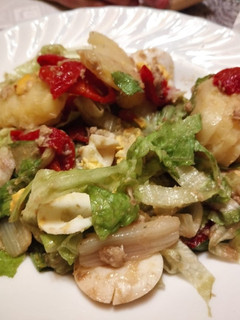 Una foto de Ensalada de patatas con atún vegano