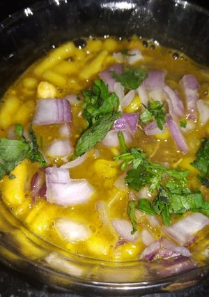 झणझणीत मिसळ रेसिपी चे मुख्य फोटो 