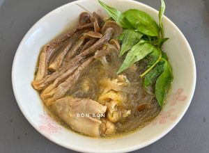 Hình của món Miến Gà Nấm Lộc Nhung.