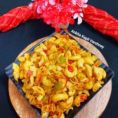 A picture of Macaroni.