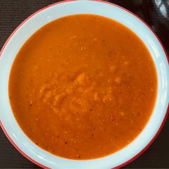 A picture of Enchiladas sauce.