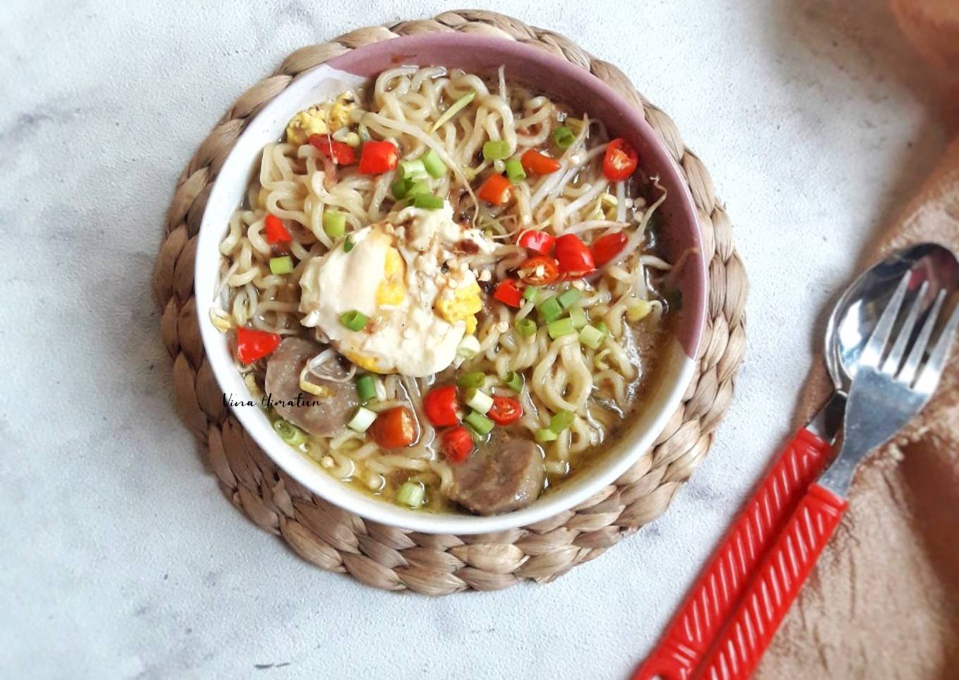 Mie Sotel (Bakso Telur)