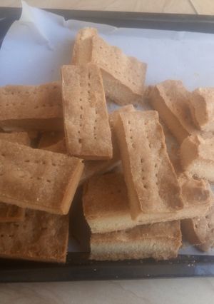 A picture of Shortbread cookie.