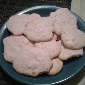 Galletas sin gluten de leche condensada y almidón de maíz rosas