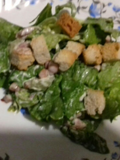 Una foto de Ensalada césar rápida (sin pollo)