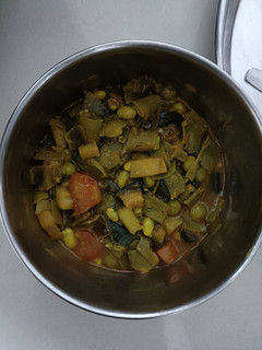 आलू बीन्स की सब्जी(aloo beans ki sabzi recipe in hindi रेसिपी मुख्य फोटो
