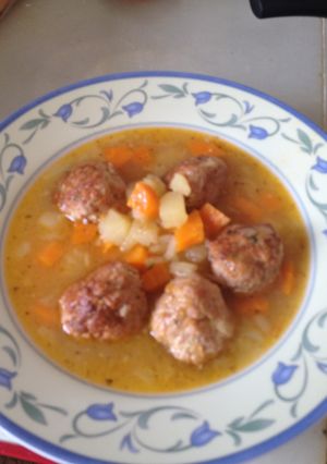 Una foto de Albóndigas con calabacín y zanahoria