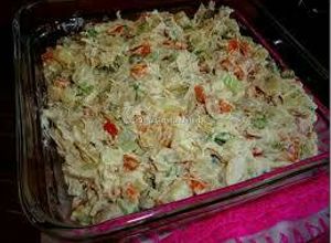 Una foto de Ensalada de pollo fría