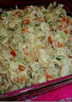 Una foto de Ensalada de pollo fría