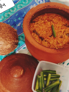 વેજીટેબલ ખીચડી(vegetable khichdi recipe in gujarati રેસીપી મુખ્ય ફોટો