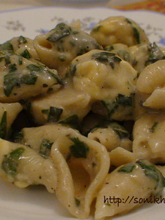 A picture of Pasta in Spinach and Cream Sauce.
