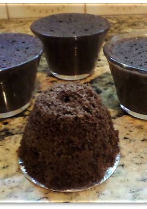 Una foto de Brownie individual en microondas