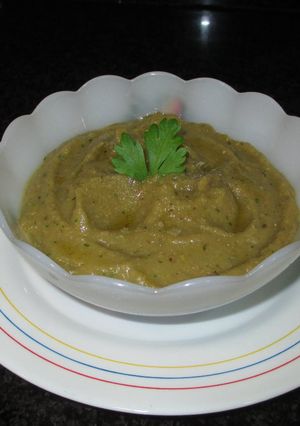Foto principal de Crema de berenjena y pimiento asado fácil - veggie