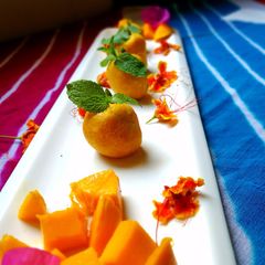 A picture of Mango Sandesh.