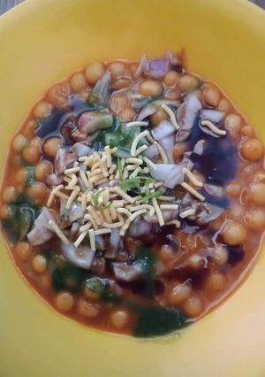 मटरा चाट (matra chaat recipe in HIndi) रेसिपी मुख्य फोटो