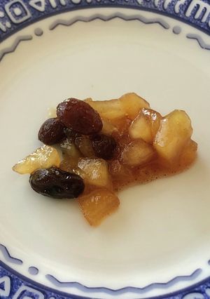 A picture of Apple Pie Filling! Super Delicious Stewed Apples.