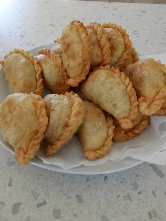 Easy Steps to Prepare Recipes Fried Vegetable Pastry (Pastel) *Vegetarian/Vegan the  Makes Drooling Appealing.